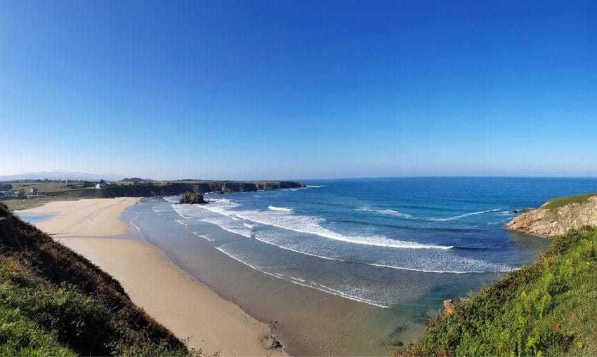 playa de pe arronda tapia de casariego asturias