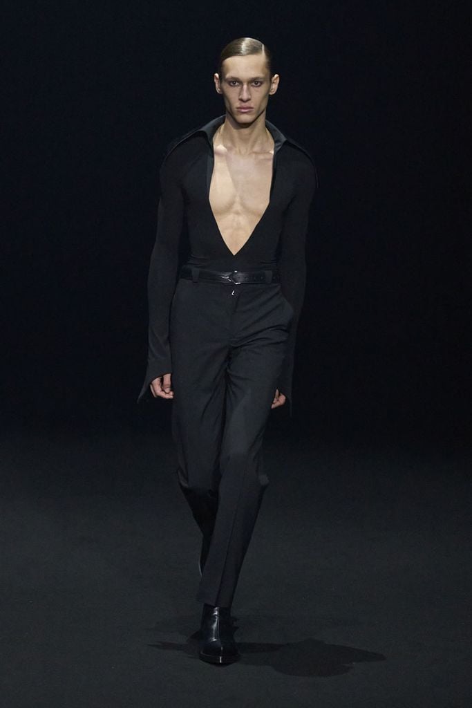 mugler018a