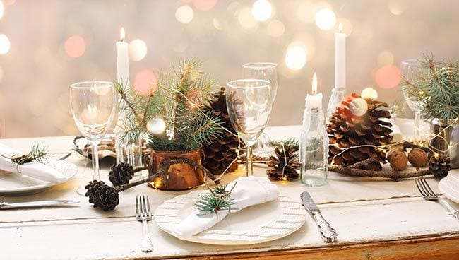 Decoración de Navidad con plantas y flores