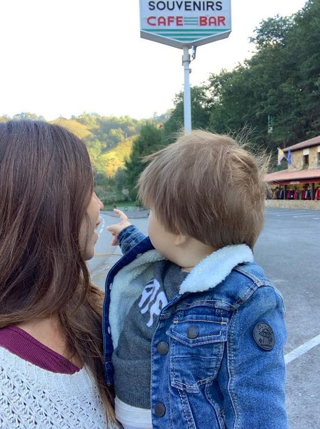 Elena Furiase celebra el primer cumpleaños de su hijo