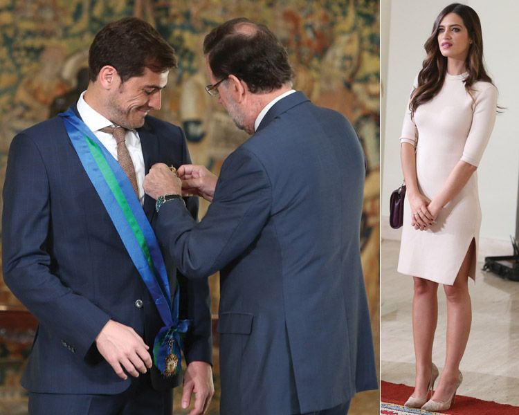 Sara Carbonero acompañó a Iker Casillas en este acto tan especial y vivió de cerca como el futbolista le dedicaba este galardón a ella y a su hijo Martín
