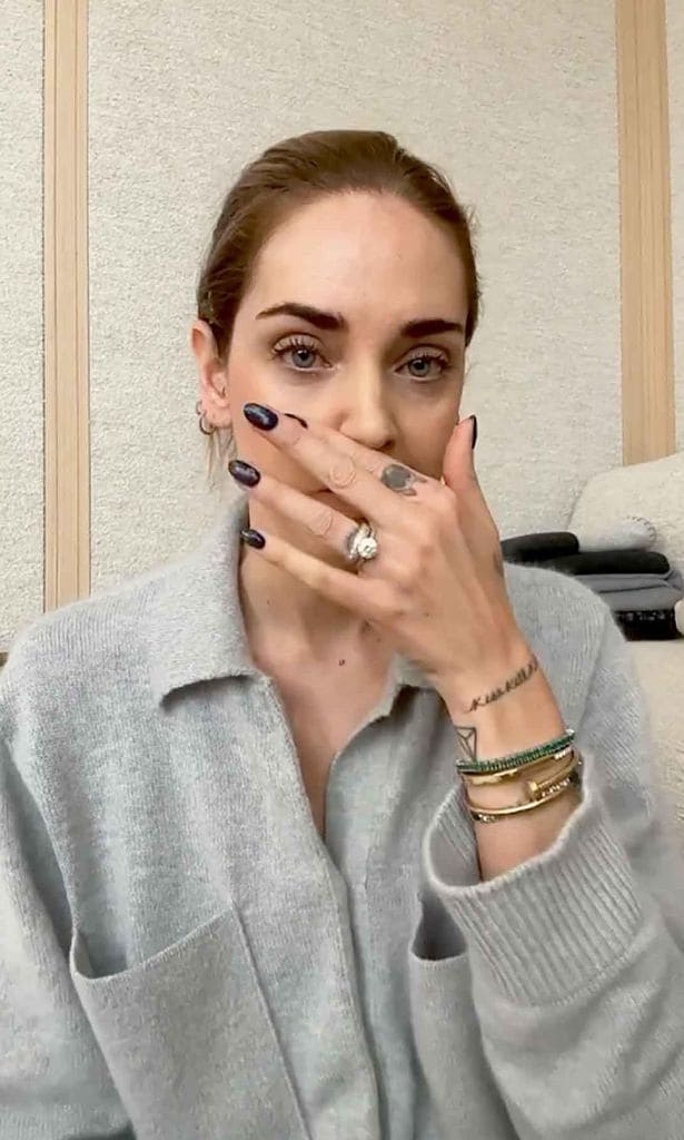 HOLA 4148 CHIARA FERRAGNI