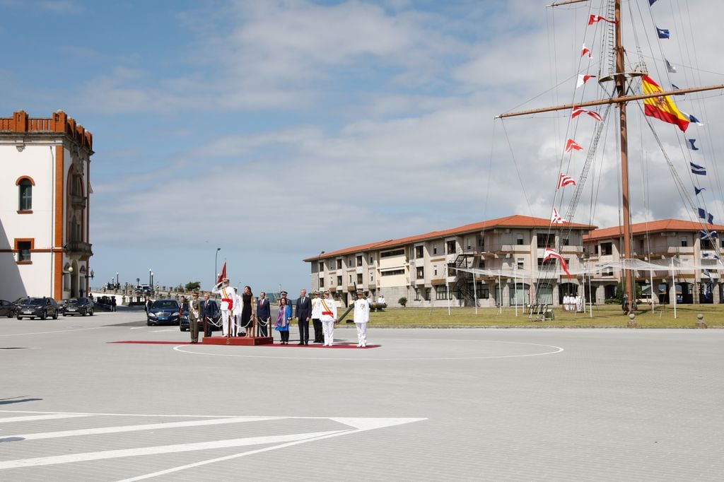 Los reyes Felipe y Letizia y la princesa Leonor en la Escuela Naval de Marin, julio de 2024