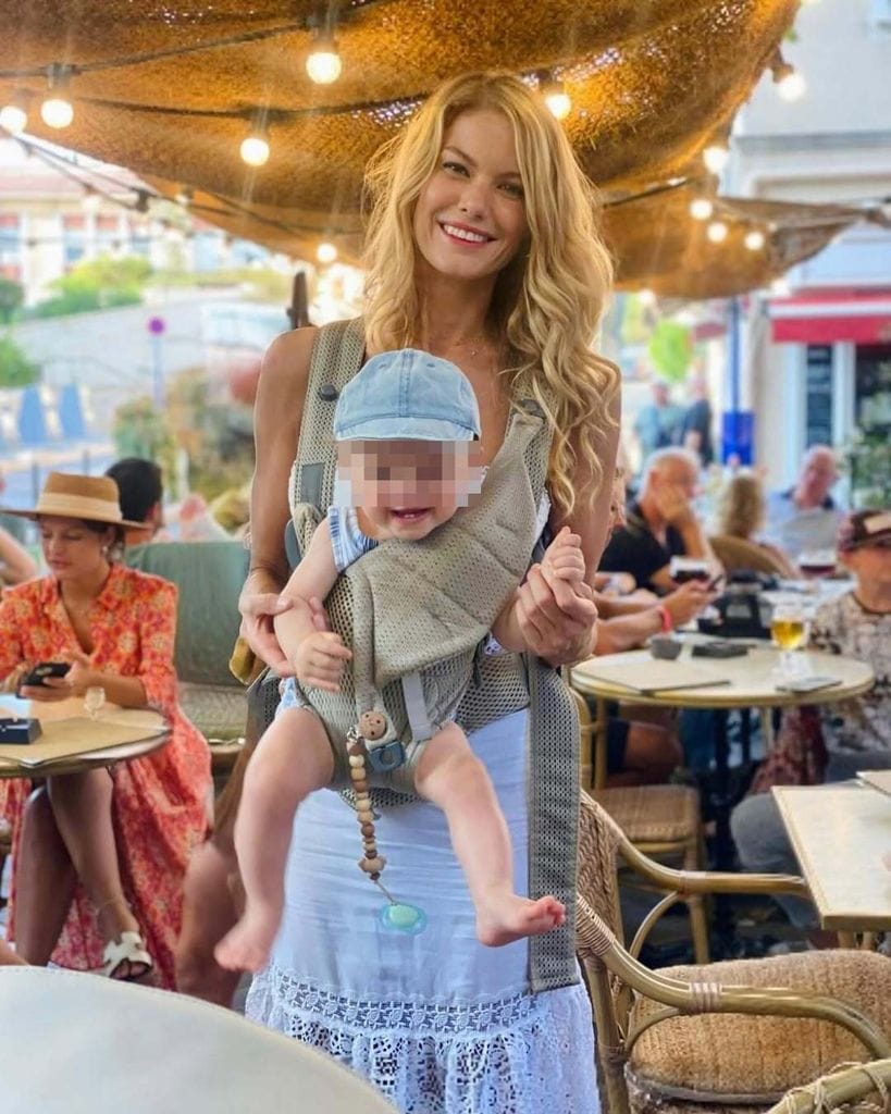 Charisse Verhaert con su hijo