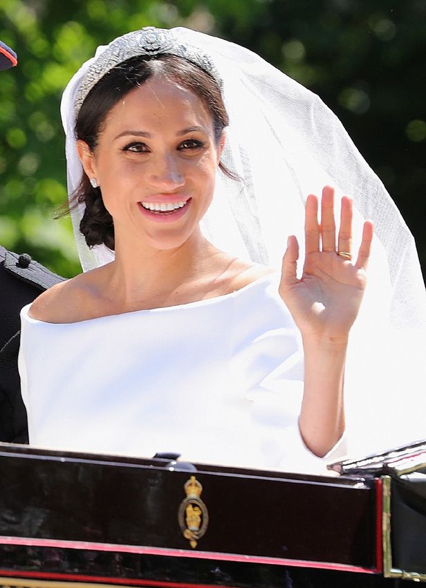 Meghan Markle escote vestido novia