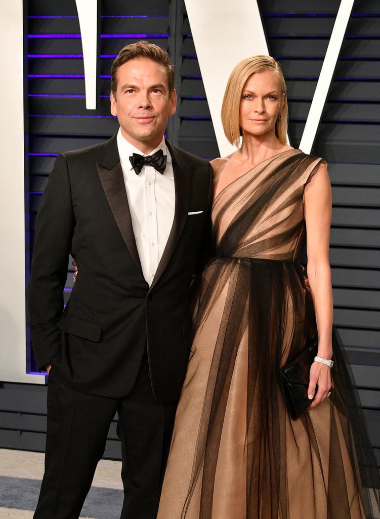 Lachlan Murdoch junto a su mujer, Sarah 