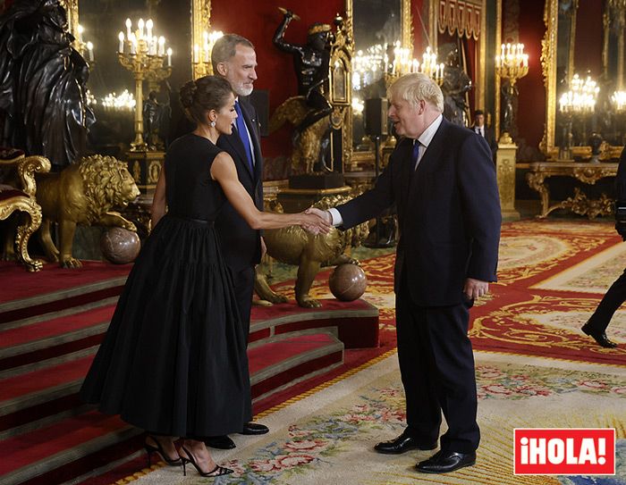 Reyes Felipe y Letizia con Boris Johnson