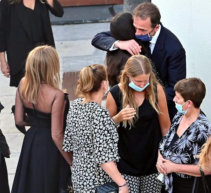 Alessandro Lequio, Ana Obregón y Carolina en el funeral de Álex