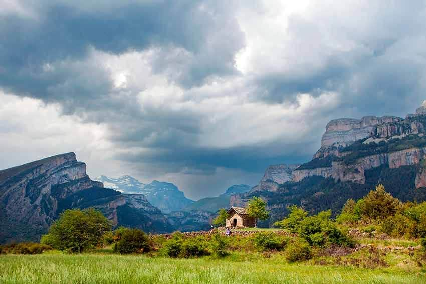 canon-anisclo-ordesa-panoramica