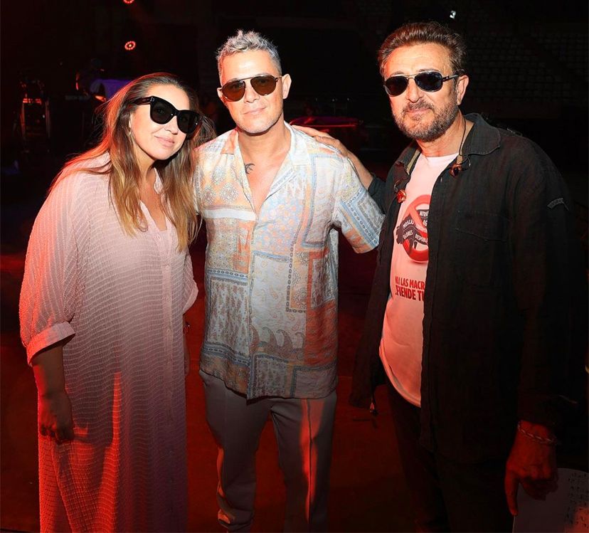 Alejandro Sanz con Niña Pastori y Manolo García