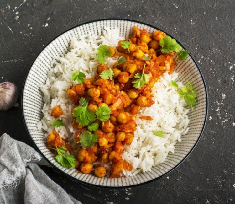 Curry de garbanzos con arroz basmati