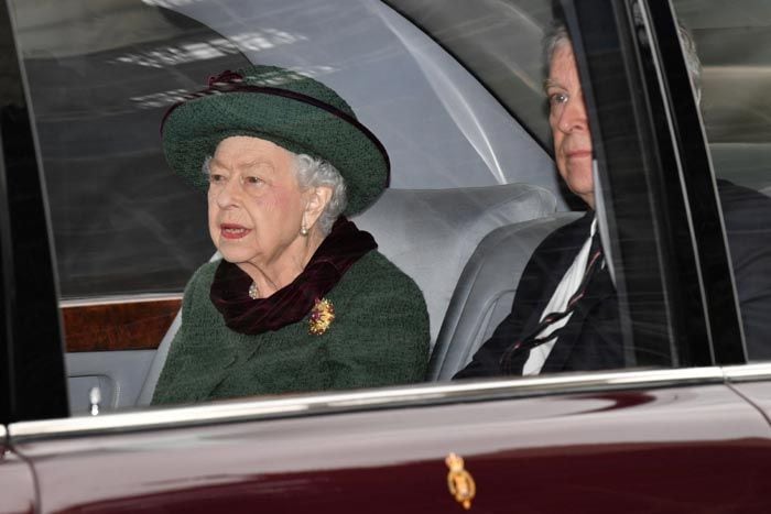 El príncipe Andrés reaparecía en público junto a la Familia Real británica