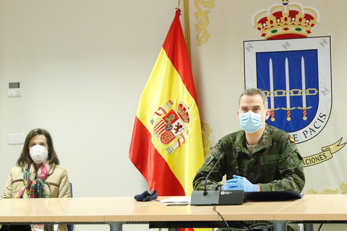 El Rey visita el mando de operaciones mientras la Reina continúa con el trabajo desde Zarzuela