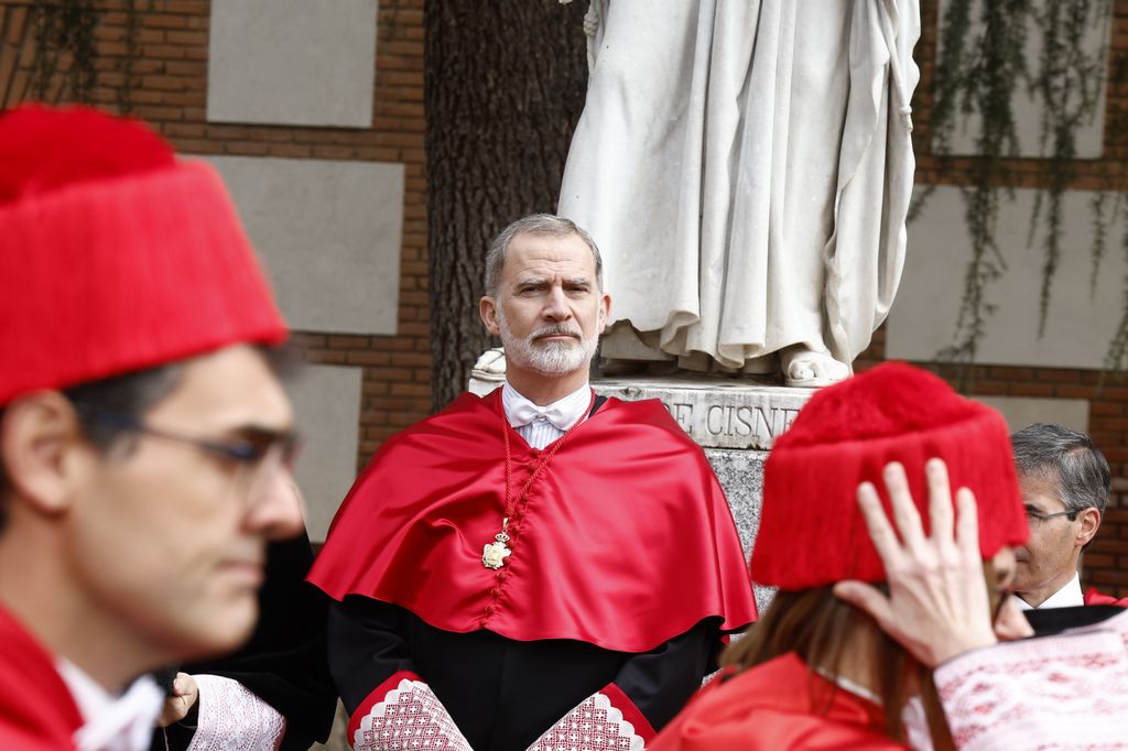 LOS REYES ASISTEN A LA INVESTIDURA DE SU MAJESTAD EL REY COMO DOCTOR HONORIS CAUSA POR LA UNIVERSIDAD DE ALCALÁ