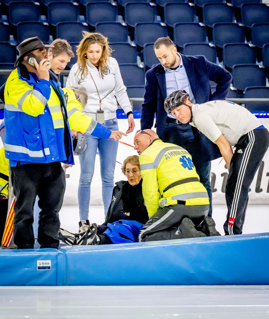 La princesa Margarita de los Países Bajos ha sufrido una caída mientras patinaba sobre hielo en Heerenveen, Países Bajos