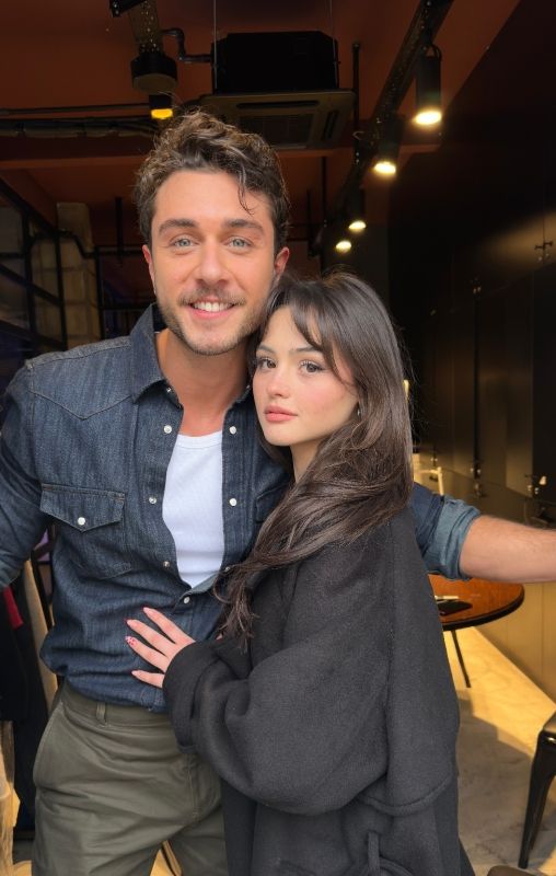 Onur Seyit Yaran va a protagonizar la serie 'Yan Oda' ('La habitación de al lado') junto a Derya Pinar Ak