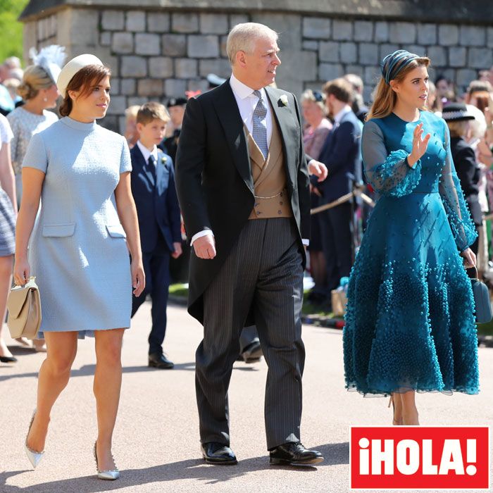 Eugenia de York con su padre y su hermana