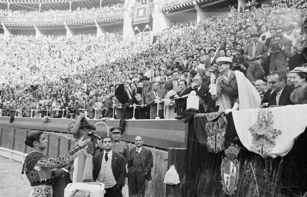 Rainiero de Mónaco y Grace Kelly en los toros