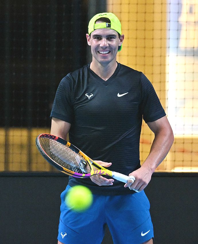 Rafa Nadal jugando al tenis