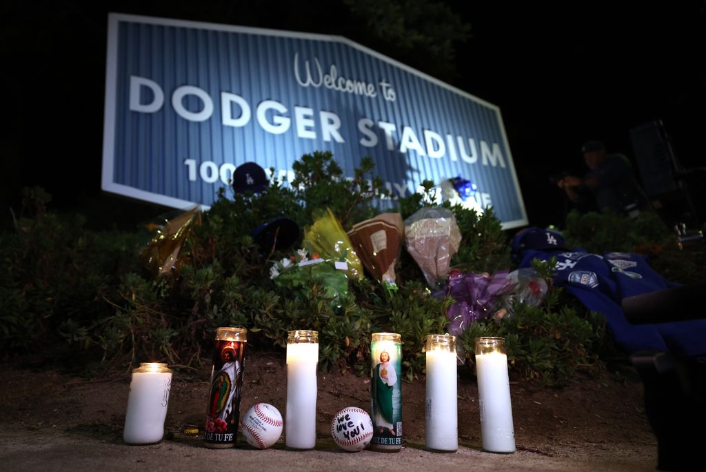 A través de sus redes sociales los Dodgers rindieron homenaje a la memoria de su número 34.