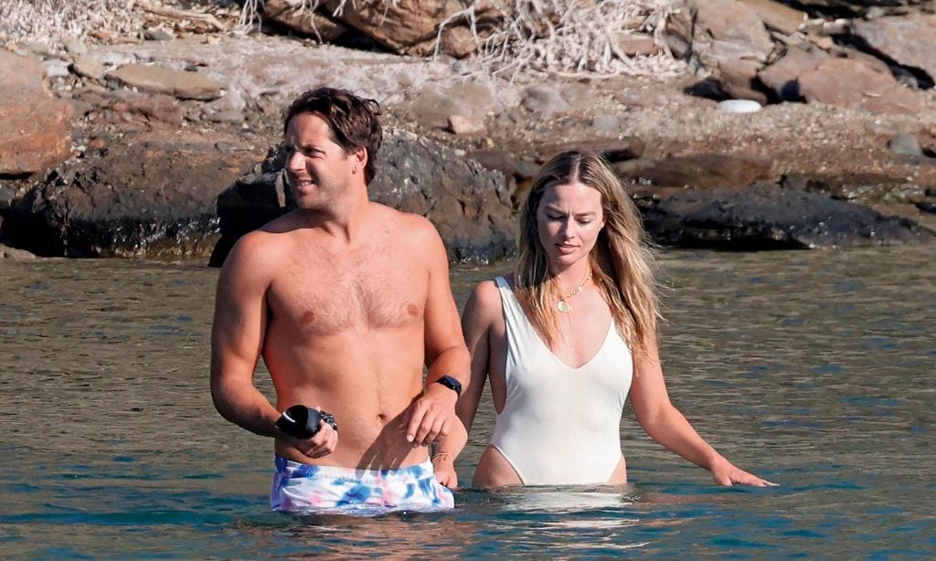 HOLA4128 MARGOT ROBBIE Y SU MARIDO TOM EN GRECIA