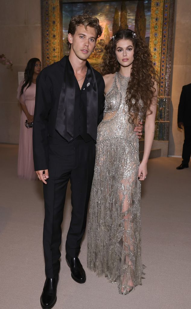 Austin Butler y Kaia Gerber en la Met Gala de 2022, con la temática 'In America: An Anthology of Fashion' en el Museo Metropolitano de Arte en Nueva York 