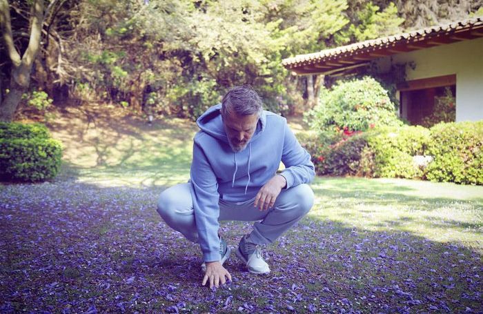 Miguel Bosé en su casa de Ciudad de México