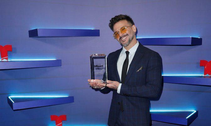 Pedro Capo en los Billboard Latin Music Awards 2020