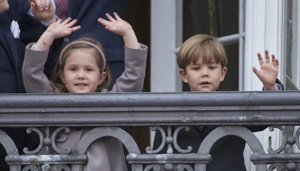 Los príncipes Vincent y Josephine, de 5 años, se mostraron muy espontáneos
