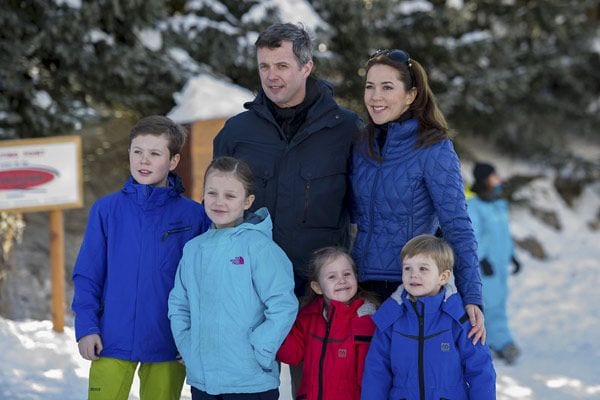 Henrietta Clark Donaldson, falleció a los 55 años -el 20 de noviembre de 1997- víctima de una enfermedad del corazón, sin conocer al príncipe Federico ni el destino que iba a correr su hija como esposa del heredero danés
