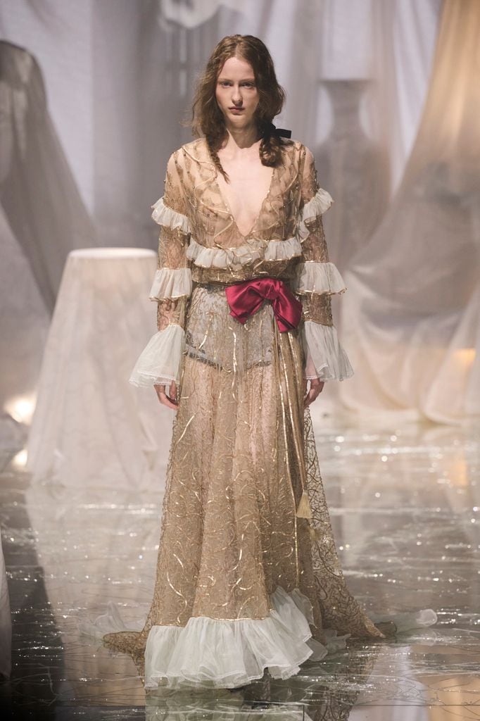 Paris Fashion Week: Valentino Primavera/Verano 2025