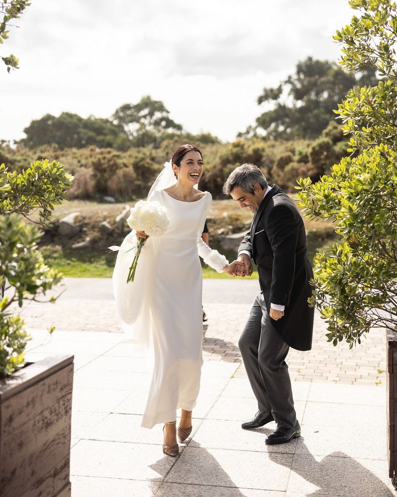 Vestido de novia sencillo de Candelas y Felipa