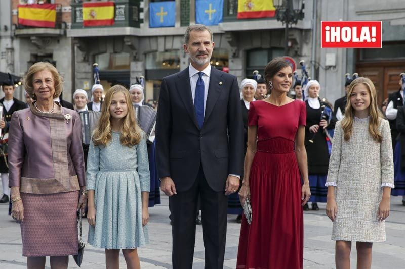 Los Reyes Felipe y Letizia, la princesa Leonor y la infanta Sofía 