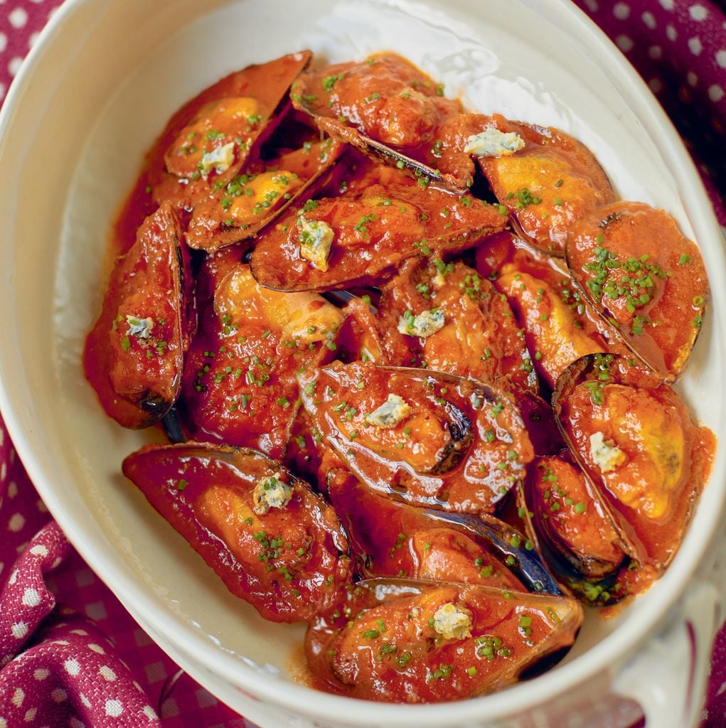 Mejillones con tomate y queso Picón, una de las recetas incluídas en el libro