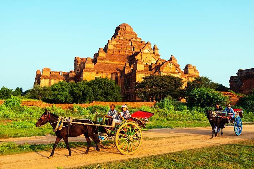 bagan-myanmar-coche-caballos