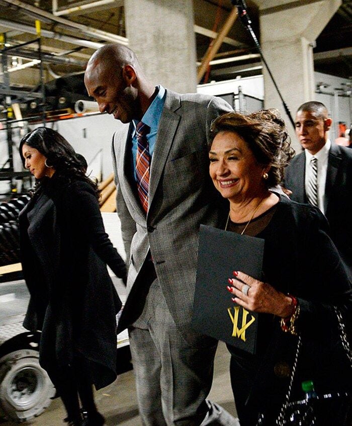 Vanessa y Kobe Bryant con Sofía Laine