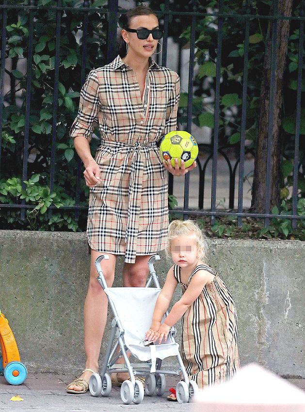 Bradley Cooper, muy sonriente tras visitar a su hija en casa de Irina Shayk