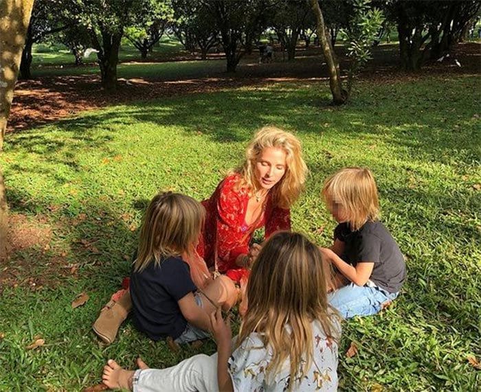 Elsa Pataky con sus hijos