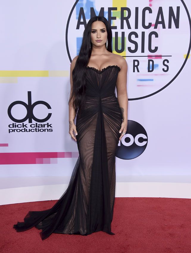 amas 2017 demi lovato 3a