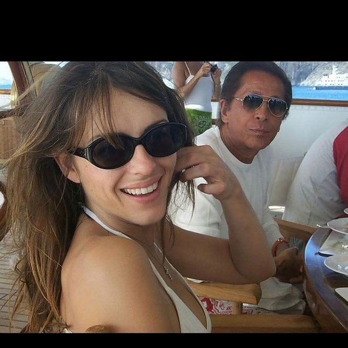 Elizabeth Hurley y Valentino 