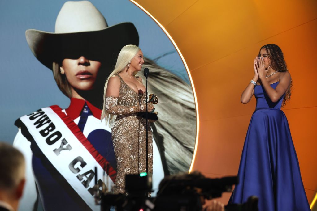 Taylor Swift y Blue Ivy Carter protagonizan un momento emocional en el Grammy 2025