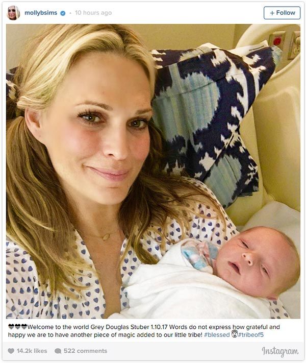 molly_sims_bebe_1z