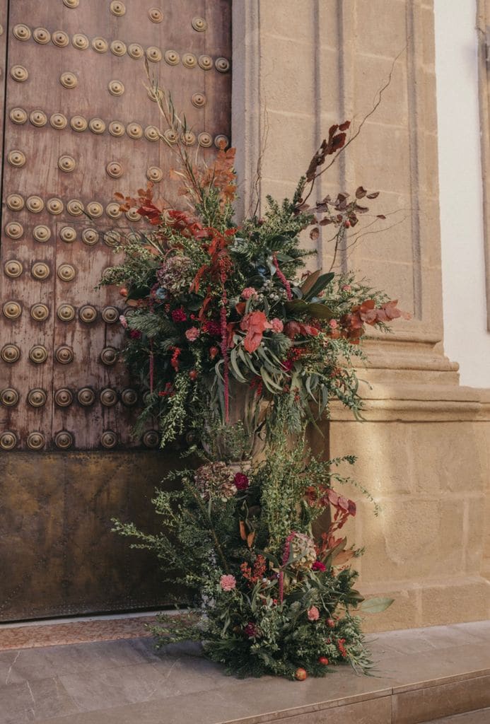 Montaje de flores de invierno para boda