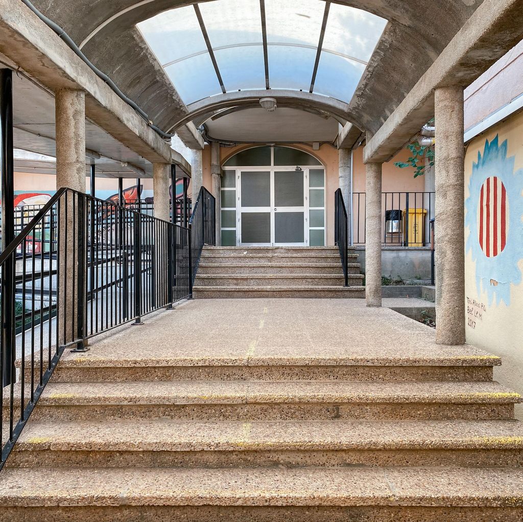 Empty exterior corridor of a High School