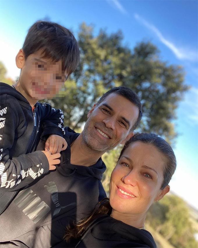 Jaydy Michel y Rafa Márquez con su hijo Leonardo