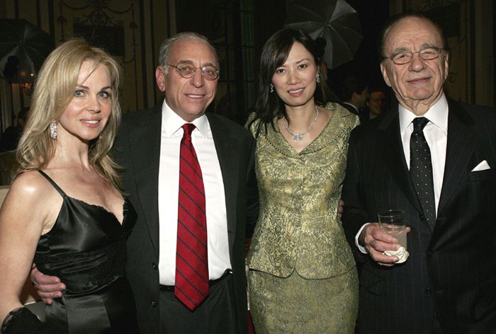 Nelson Peltz junto a su mujer y Ruper Murdoch 