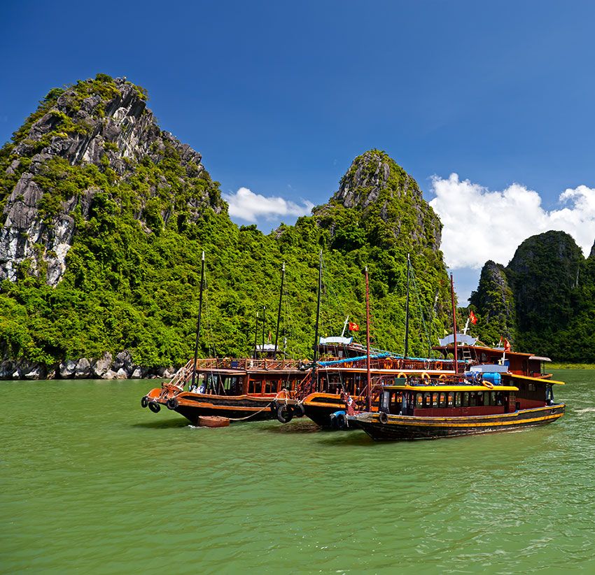 bahia halong barcas