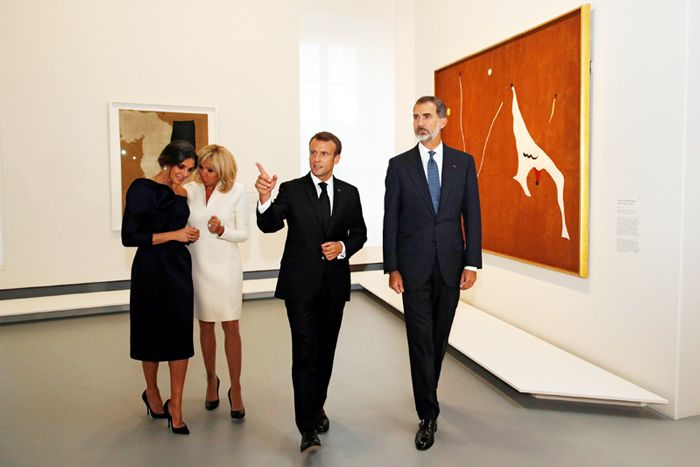 Los Reyes disfrutan del arte en París junto a Emmanuel y Brigitte Macron