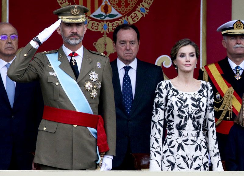 Los reyes Felipe y Letizia con Jaime Alfonsín