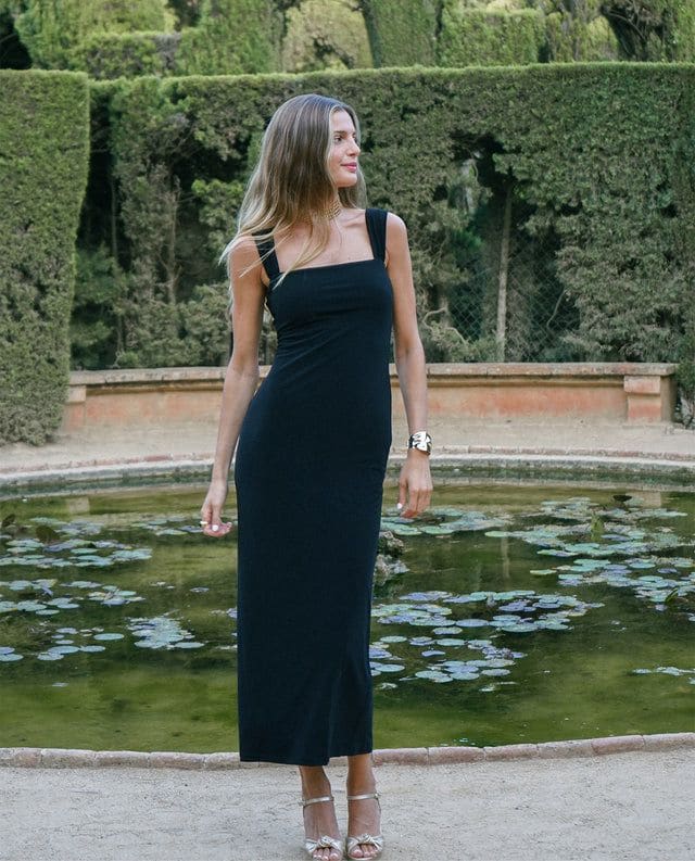 Vestido de invitada negro